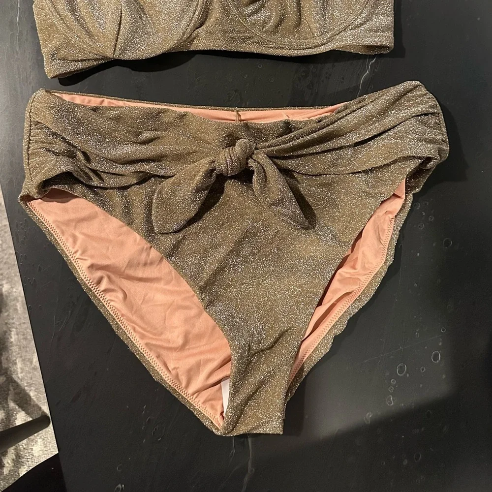 JCREW HIGH-CUT TIE-WAIST BIKINI BOTTOM IN SPARKLE GOLD METALLIC Size: XX-LARGE